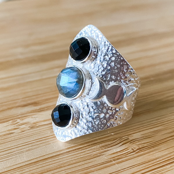 Ring triple goddess labradorite & onyx sterling silver