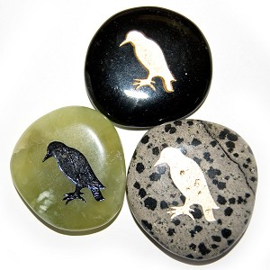 Totem Crow birthstone (1 assorted stone)