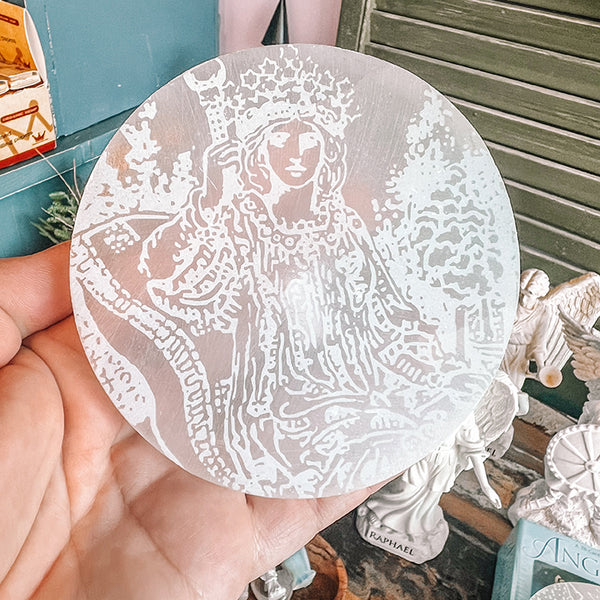 Selenite Crystal Charging Plate 9-10cm - Major Arcana: The Empress