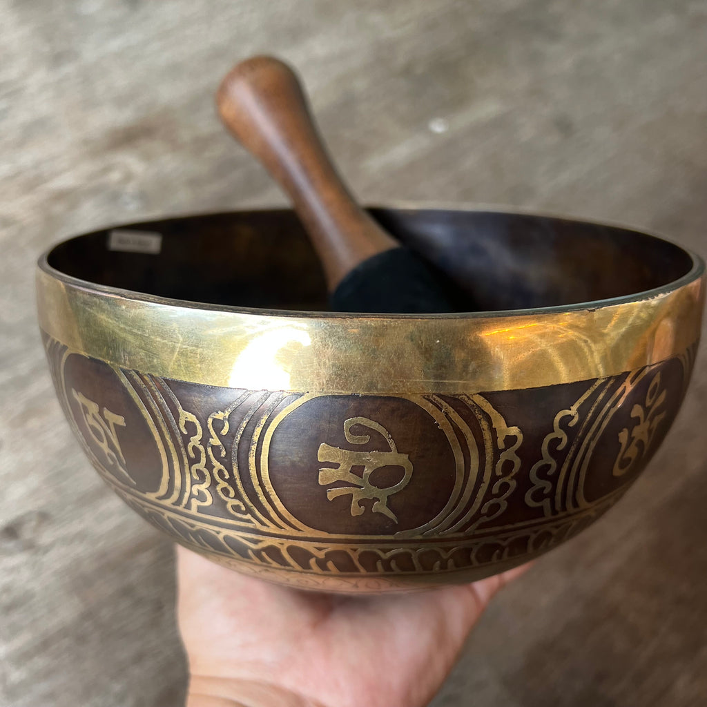 Tibetan Singing Bowl - hand made etched - Large