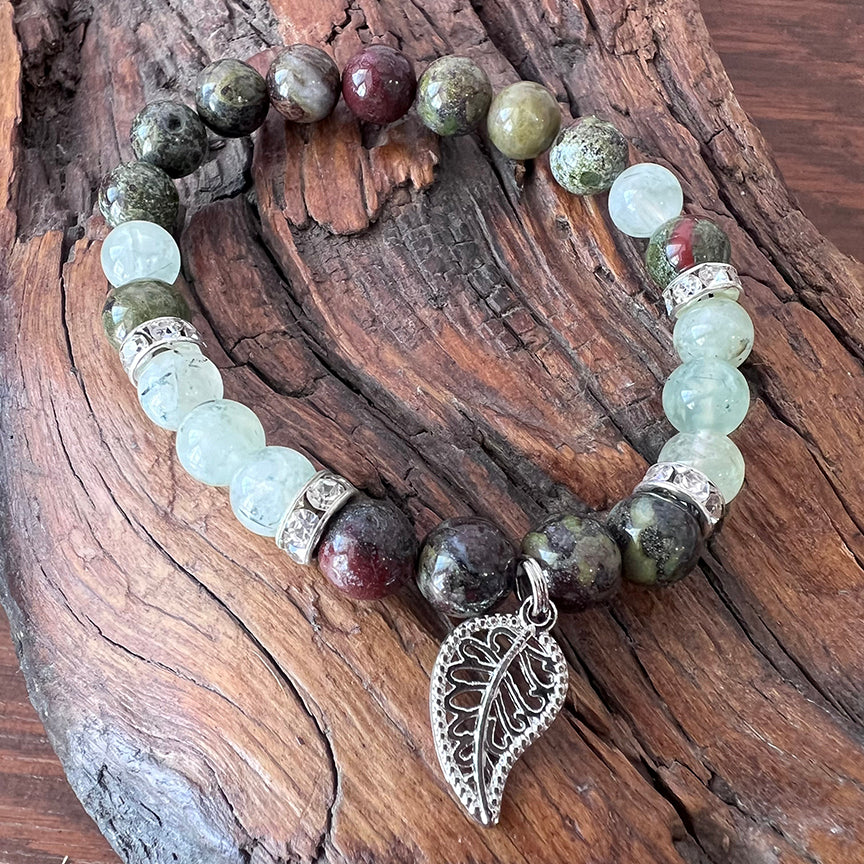 Bracelet 8mm Dragonblood & Prehnite w/ leaf charm
