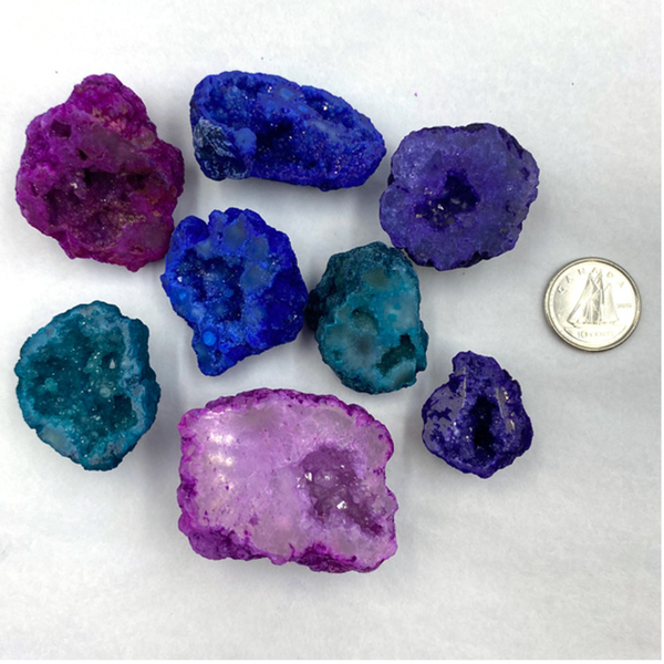 Rainbow Geode (1 assorted stone)