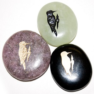Totem Woodpecker Birthstone (1 assorted stone)