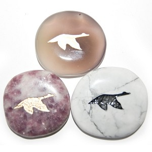 Totem Goose Birthstone (1 assorted stone)