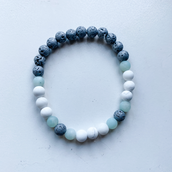 Bracelet 6mm grey lava, matte howlite & amazonite