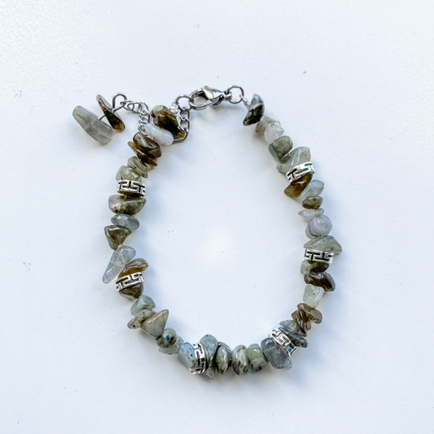 Bracelet Chip Labradorite réglable avec apprêts en alliage