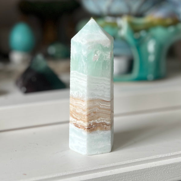 Caribbean calcite point