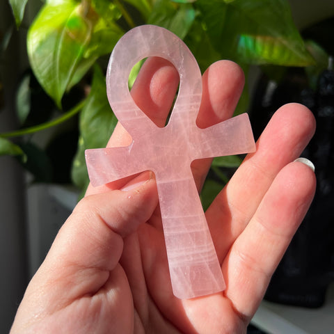 Rose quartz Ankh