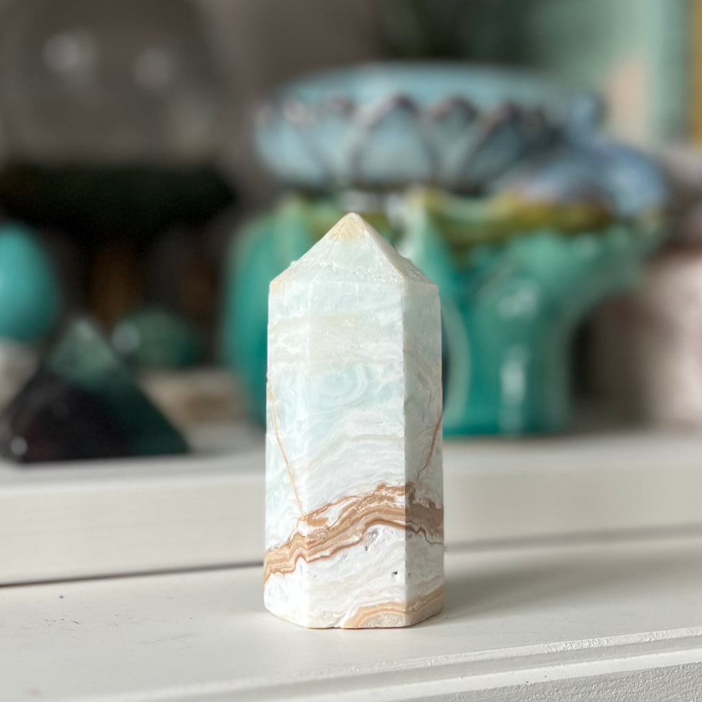 Caribbean calcite point