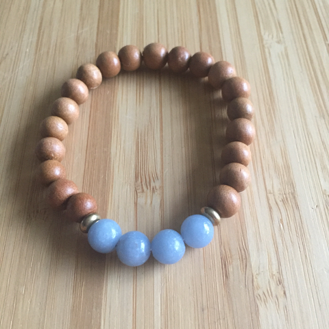 Bracelet sandalwood throat chakra angelite